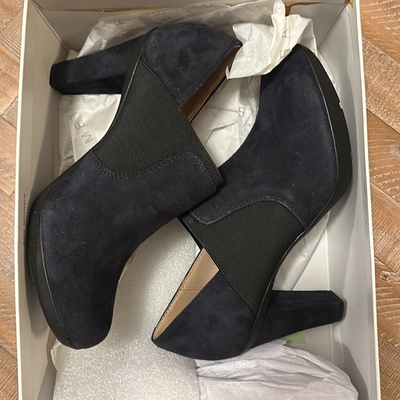 NEW Geox D Inspiration B Heeled Ankle Boots Shoeties in Navy Blue Suede Leather - Picture 10 of 16